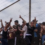 El Supremo avaló que las devoluciones en caliente se apliquen también en el mar solo si hubiera «elementos de contención fronteriza»