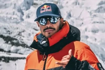 Quién es Nirmal Purja, leyenda del alpinismo desaparecida tras la avalancha en uno de los picos más altos del mundo