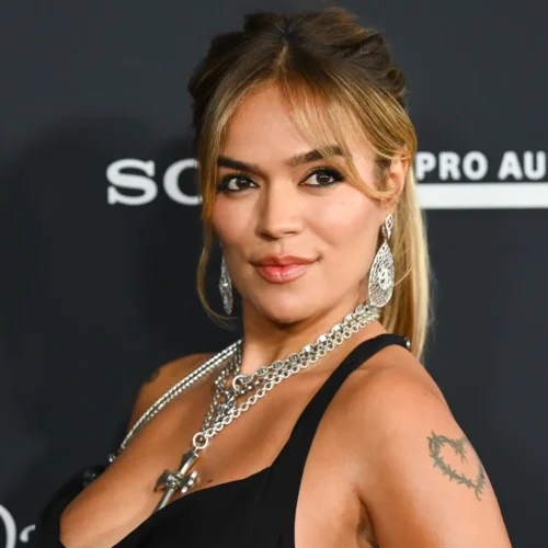 Karol G desvela las colaboraciones de su nuevo álbum: Bruno Mars, Drake, Judeline y Rusowsky