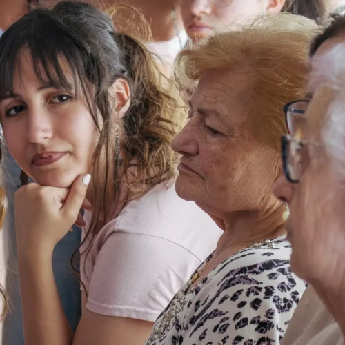 El 70% de los españoles cree que la sociedad no se preocupa lo suficiente por la tercera edad y los jóvenes