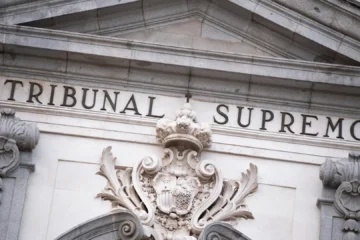 El Supremo sentencia que cambiar de sexo no anula una pena previa por violencia machista