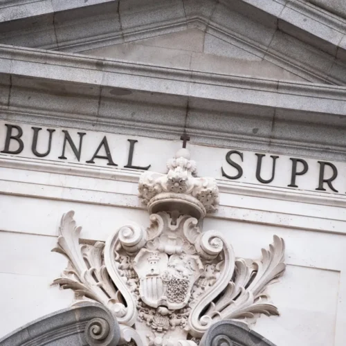 El Supremo sentencia que cambiar de sexo no anula una pena previa por violencia machista