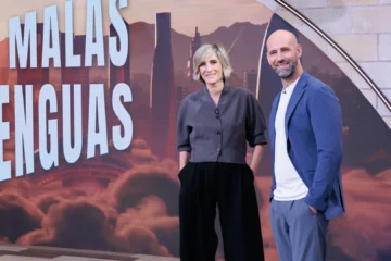 Gonzalo Miró y Ane Ibarzabal se ponen al frente de ‘Malas Lenguas’ durante el verano