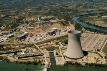 La sequía amenaza más que la ola de calor a la generación nuclear: Del cierre de una central clave en Hungría a paradas de Ascó en 2024