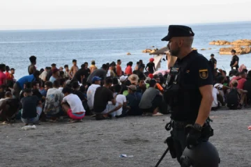 El Gobierno sube el tono con la inmigración ilegal tras la crisis en Ceuta y el conflicto con Europa: «Que sepan que van a ser devueltos»