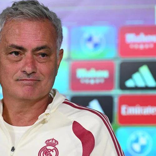 José Mourinho: «Confío en el arbitraje español, no pienso que sean amigos de Negreira»