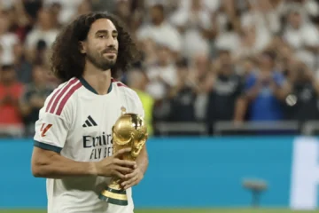 Marc Cucurella, tras su debut con el Real Madrid en el Bernabéu: «Ojalá haya muchas noches así, me he sentido un privilegiado»