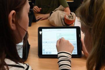 Las adolescentes parten con desventaja en el aprendizaje de la inteligencia artificial
