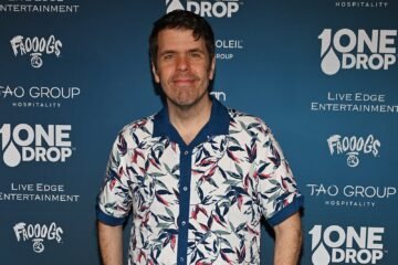 El bloguero Perez Hilton, hospitalizado tras infligirse daño a sí mismo en una retransmisión en directo
