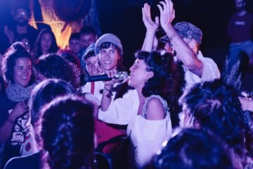 El ‘todo incluido’ de un festival rural: saberes ancestrales, música, comunidad y una manta… por si refresca
