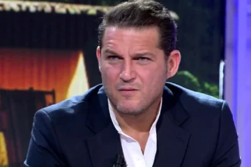 Manu Tenorio, muy enfadado con ‘El verano se mueve’, sorprende al programa tras impedir que emita unas imágenes