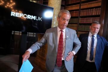 Farage celebra el congreso de Reform UK estancado en los sondeos y con sus rivales al alza
