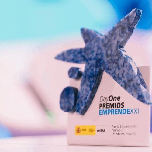 Los emprendedores son cada vez más jóvenes e internacionales, según CaixaBank y AFI