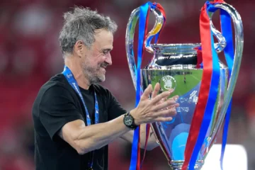 Luis Enrique renueva con el PSG hasta 2030