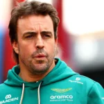 Fernando Alonso, tras abandonar en el GP Azerbaiyán: «Tuvimos que retirar el coche, sabíamos que era un fin de semana difícil»