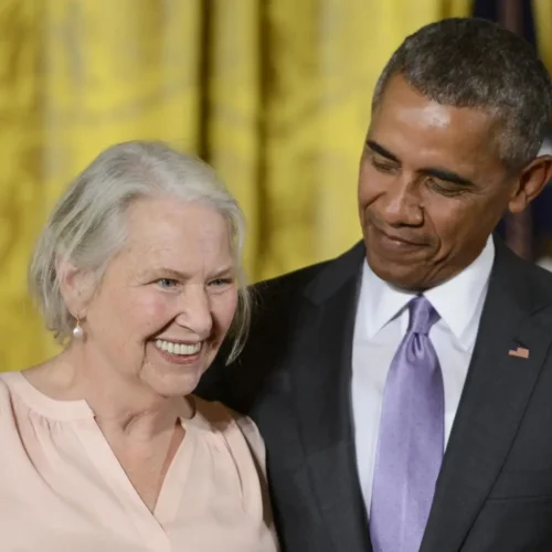 Publican de manera inédita en España ‘La vida en la escritura’, de la premio Pulitzer Annie Dillard