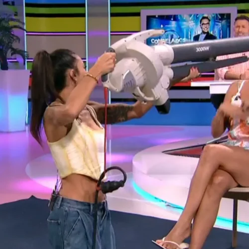 Lorena Castell pone a prueba a Cristina Pedroche en su vuelta a ‘Zapeando’ con un soplador de 3.000 vatios: «¡Que me ahogas!»