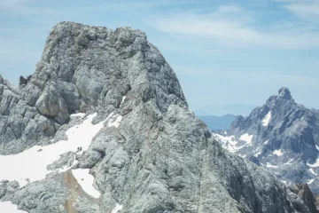 Tragedia en los Picos de Europa: muere un montañero tras una caída de unos 60 metros