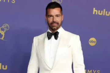 Ricky Martin lanza ‘ReVivo’, una recopilación de canciones que han marcado distintas etapas de su carrera