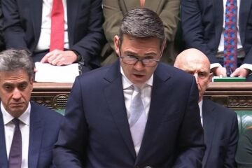 Burnham dice que «sería una grave dejación de responsabilidad» no estrechar la relación entre la UE y el Reino Unido, pero elude comprometerse con medidas concretas