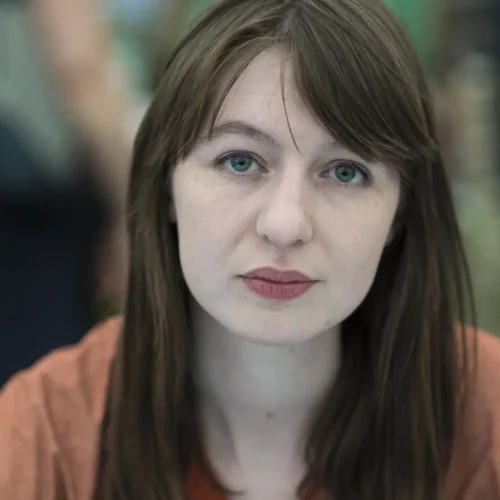 Sally Rooney deja de vender sus libros en Reino Unido para evitar posibles represalias legales por su apoyo a Palestine Action