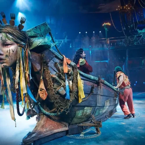La magia de Nunca Jamás, con Peter Pan y Garfio, llega a Madrid en un espectáculo con acrobacias, teatro y tecnología