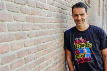 Igor Yebra: «Desde que tengo esclerosis múltiple me lanzo a los trabajos como si fuera lo último… porque puede serlo»