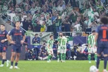 Isco le da al Betis la victoria ante el Feyenoord para mantener el pleno en Champions League