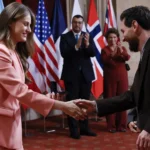 Leonor acapara en solitario el protagonismo de los premios Princesa de Asturias en su primera audiencia sin sus padres, los reyes