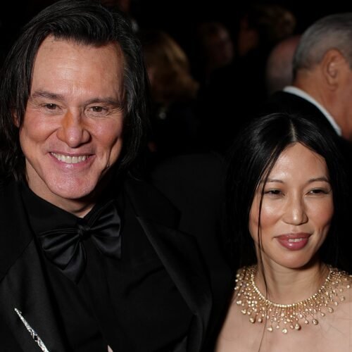 Jim Carrey se casa en secreto con Min Ah siete meses después de su debut como pareja